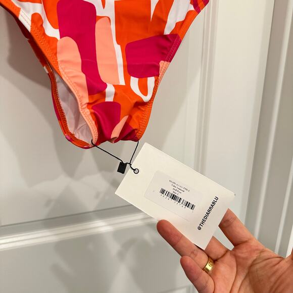 NWT Diarrablu Nabu Swimsuit in Atoll Rose Size Large - Picture 8 of 9